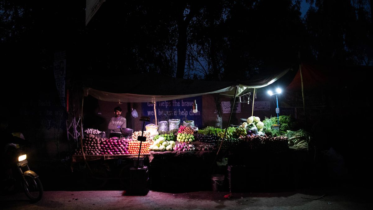 Fotky: Jak to vypadá, když se stamilionová země ponoří do tmy